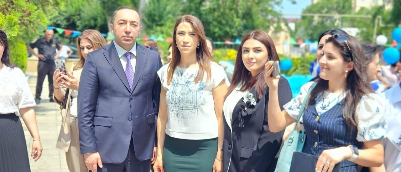 Sumqayıt Bələdiyyəsi "Məzun Günü"ndə onları da unutmadı - FOTOLAR